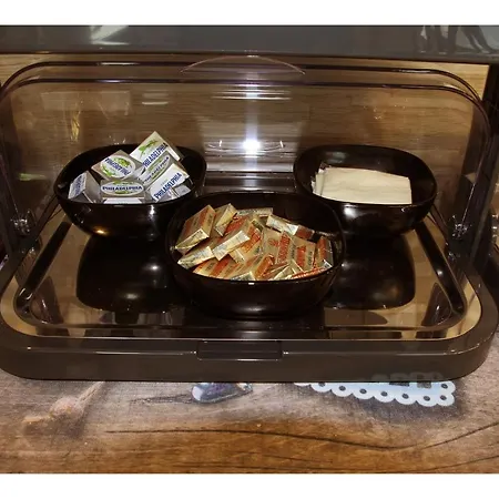 Flu Bed & Breakfast
